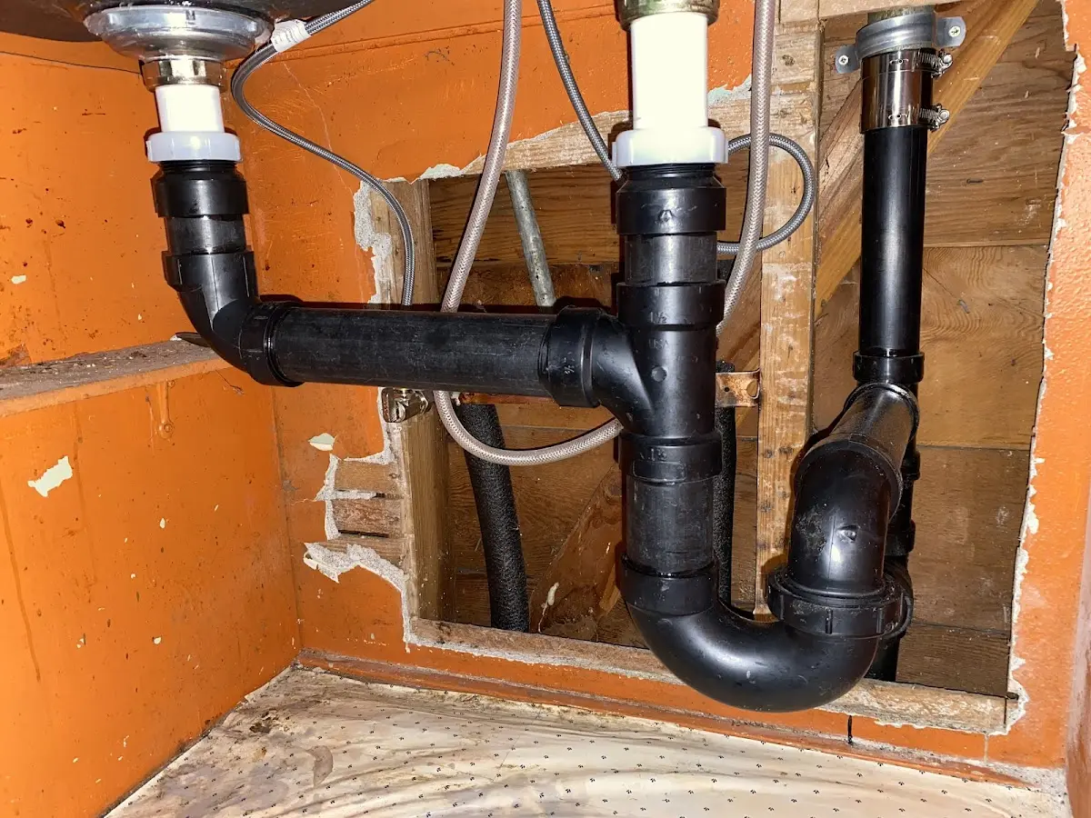 Professional Pipe Bursting equipment and tools on the job in Heber-Overgaard